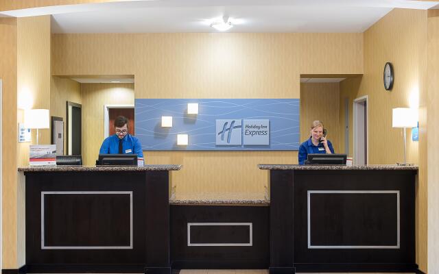 Holiday Inn Express & Suites Lafayette East, an IHG Hotel