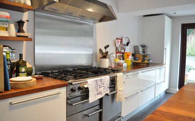 4 Bedroom Home in Great Location