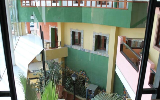 Hostal Leon Dormido