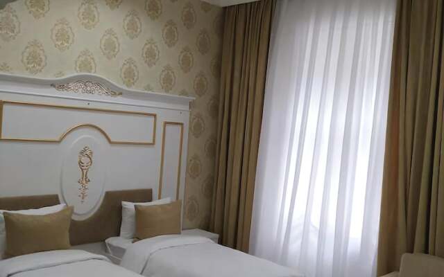 White Boutique Baku Hotel