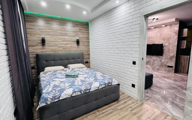 Ya doma on Kommunarov Street 5