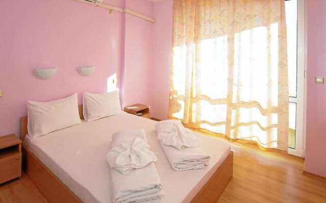 Sunshine Family Hotel