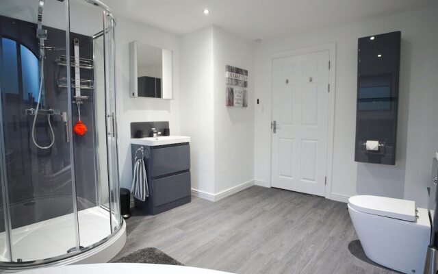 Garden-view Holiday Home in Plymouth With Sauna