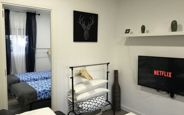 Apartment - Travel and Holidays Manoteras