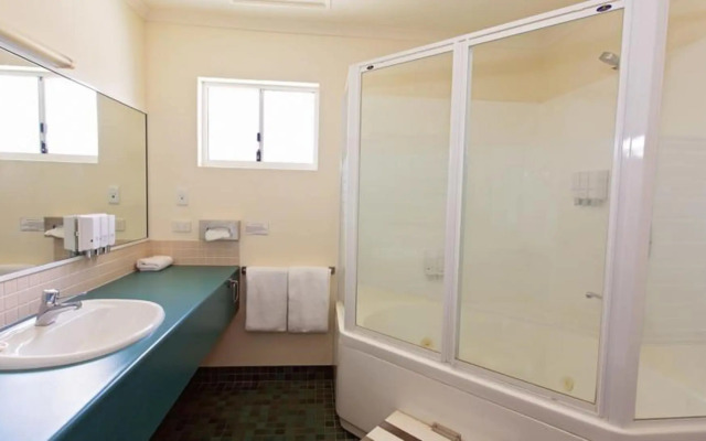 White Lace Motor Inn