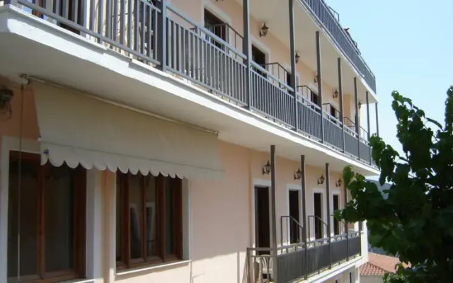 Phaethon Hotel