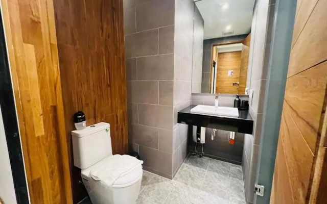 Woodstory Boutique Hotel