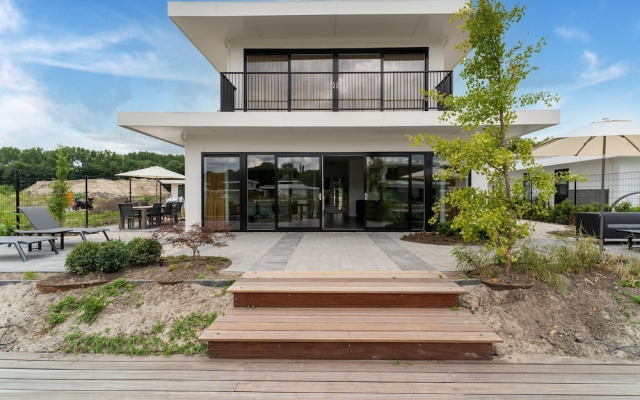 Luxe Villa in Zeewolde With Infrared Sauna