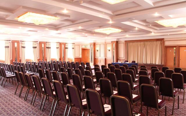 Best Western Plus Birmingham NEC Meriden Manor Hotel
