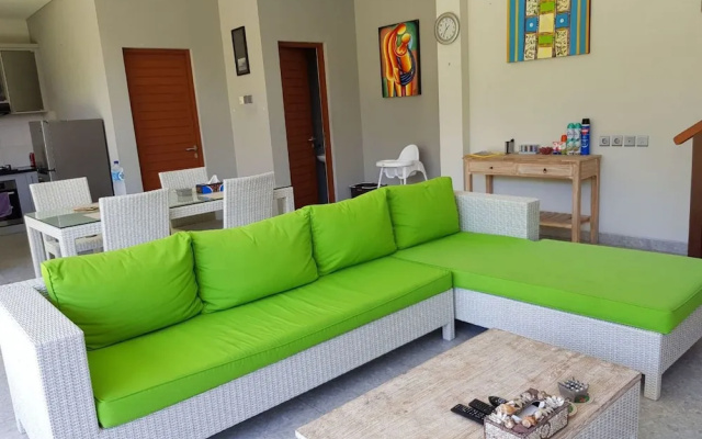 Sunshoot Villa Sandat