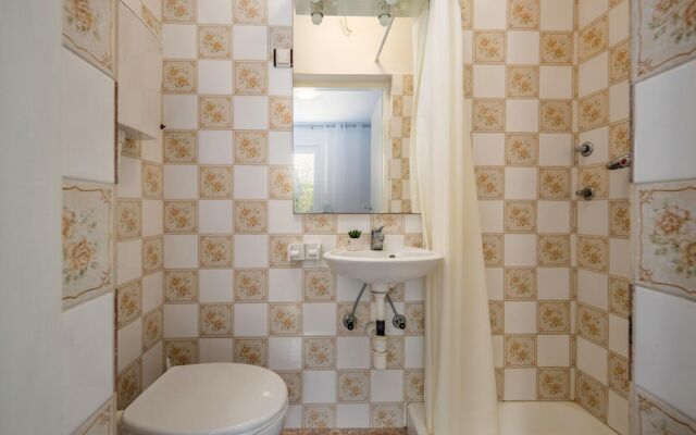 Awesome Home in Dramalj With Wifi and 5 Bedrooms