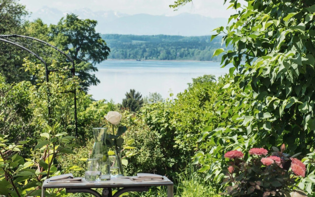 Schlossgut Oberambach BioHotel und Vitalzentrum