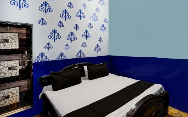 Oyo 86763 D R Hotel Restaurant