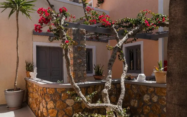 Polydefkis Hotel