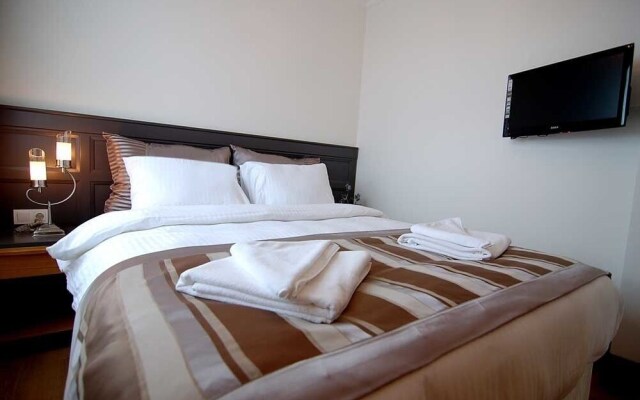 Mayer Cihangir Suites