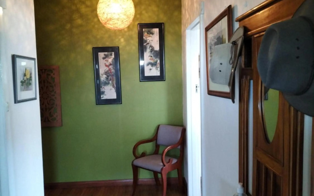 Room @ 88 – Hotel Rooms – Devonport