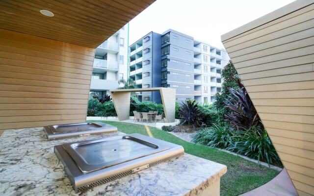 Westend 2 BED APT River Park Close to City UQ Qwe040