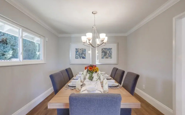 Gorgeous Upgraded 5 Bedroom & 3 Bath Home with pool