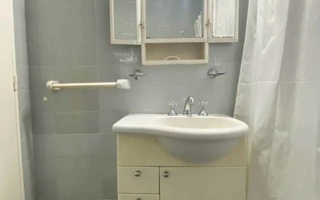 RentUp-Elegancia con balcón. Recoleta