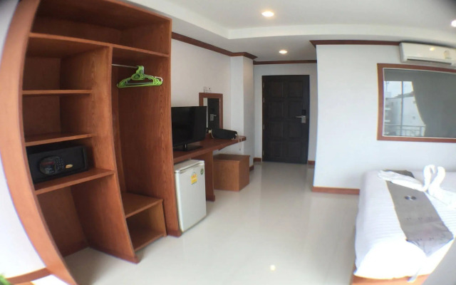 Thira Residence Patong