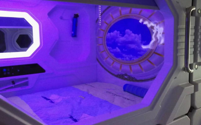 Intercity Capsule Youth Hostel Temple