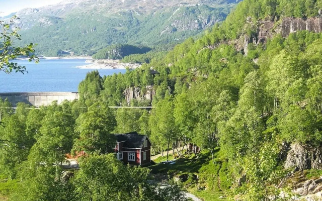 18 Person Holiday Home in Sauda