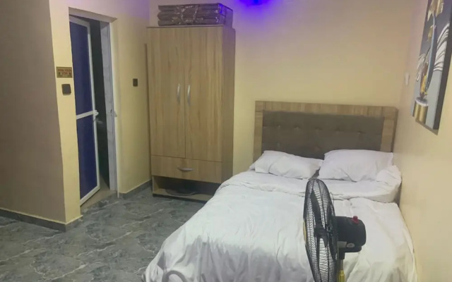 Blue Icon Apartment