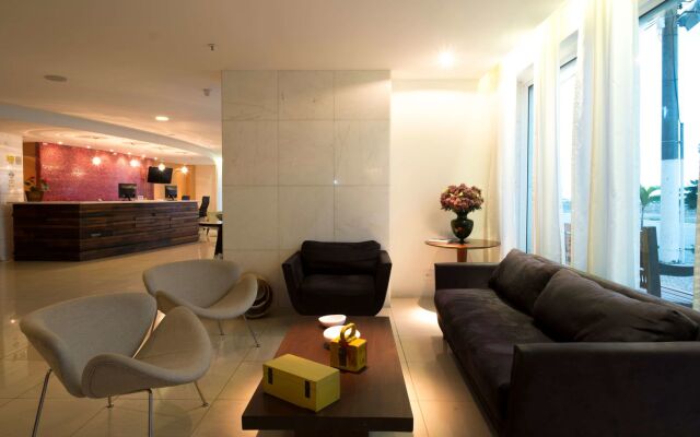 Golden Tulip Macaé