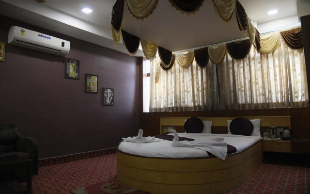 Hotel Vinayak Palace