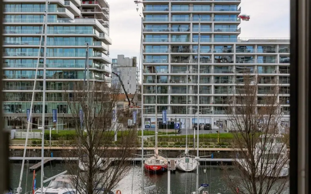 Charming Apartment Close to the Harbor