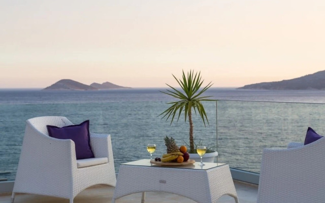 Villa Afsana by Akdenizvillam