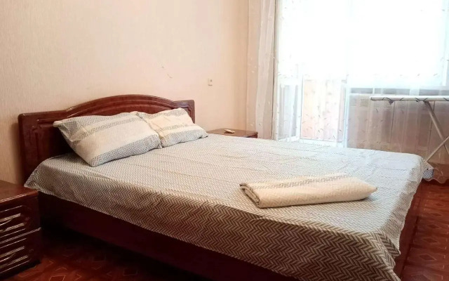 Апартаменты на проспекте Созидателей 54