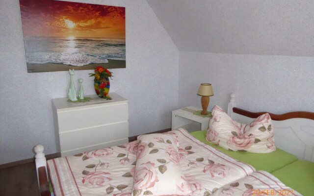 Rewo II Rabe, Reusenweg 3, 18581 Lauterbach