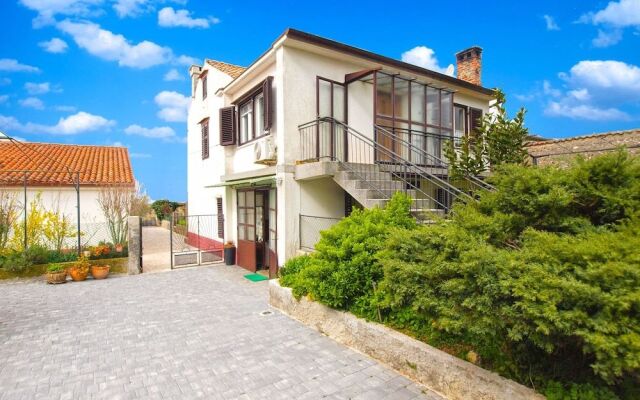Apartment 1582