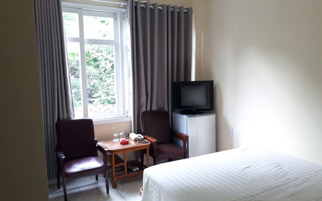 Lam Son Hotel