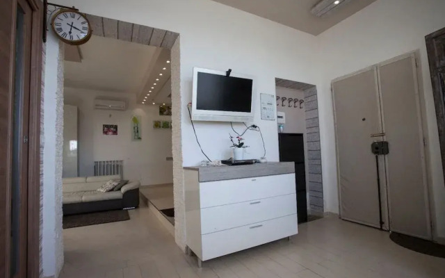 Siriana Open Space Penthouse