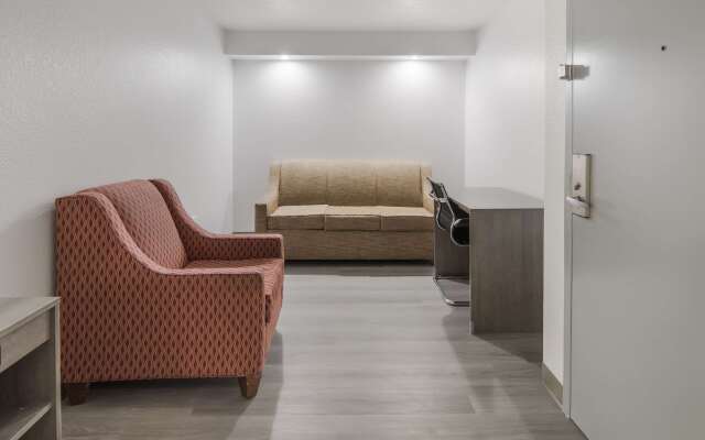 Quality Inn & Suites Richardson-Dallas