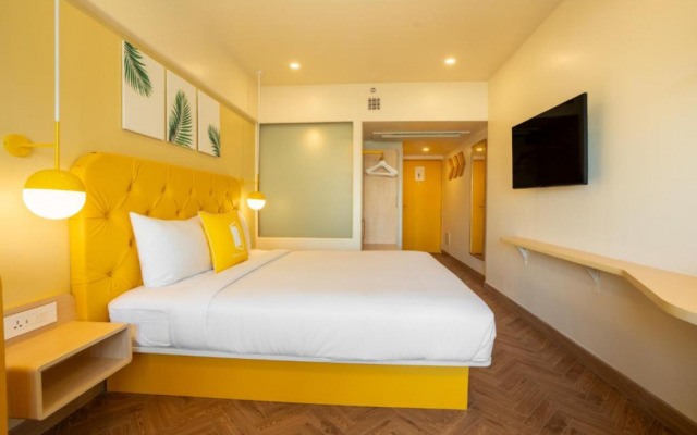 Bloom Hub WEH Andheri
