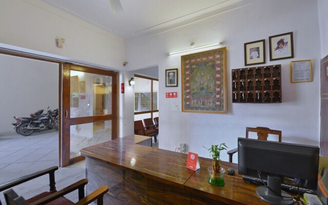 Chandra Prakash Hotel
