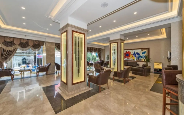 Grand Tahir Restaurant