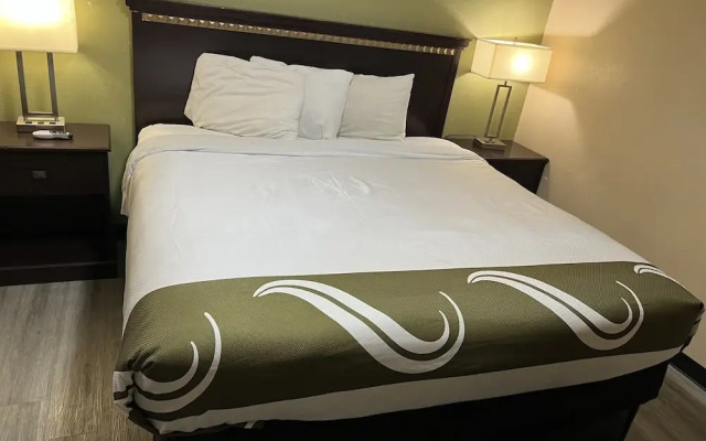Country Inn-Giddings