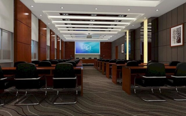 Big Port Holiday Inn