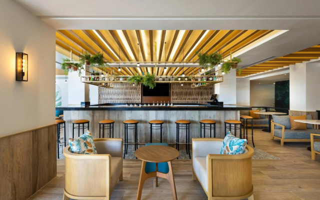 Courtyard By Marriott Cancun Airport