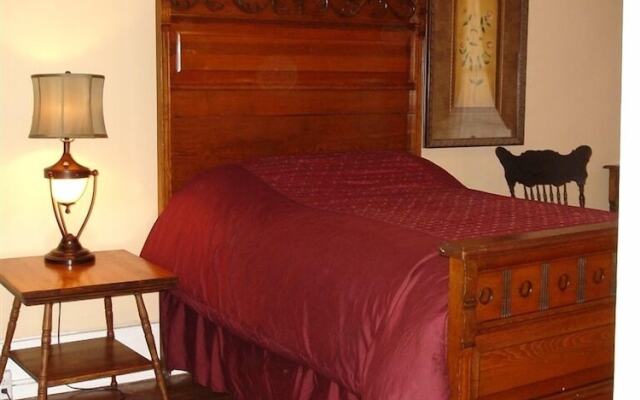 Hotel Léger Restaurant & Saloon