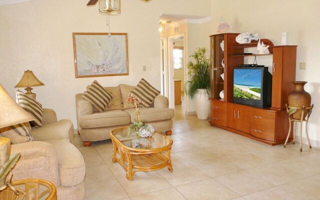 Pet-friendly Waterfront With Pool and Steps to Beach