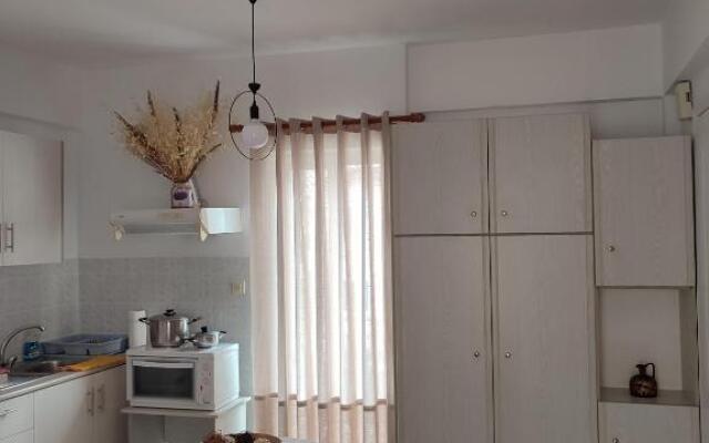 Thanasis' apartments Β1