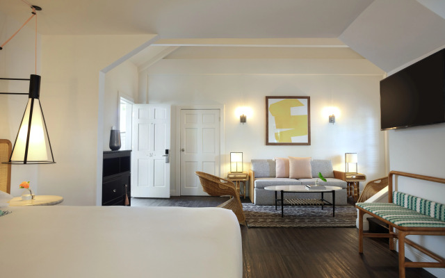 Lighthouse Hotel - Key West Historic Inns