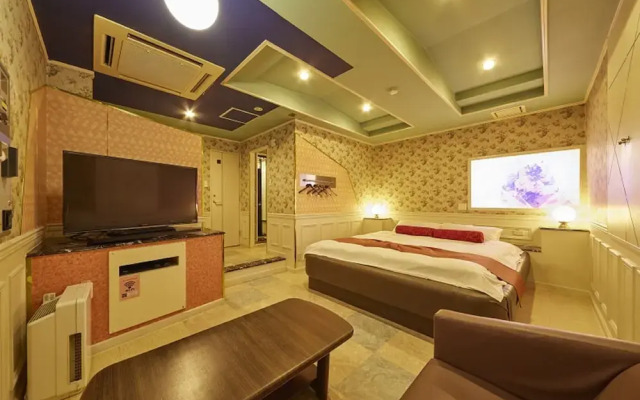 Nagano Coco Club - Adults Only