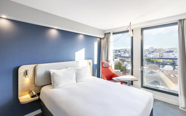 Holiday Inn Express Paris Poissy by IHG