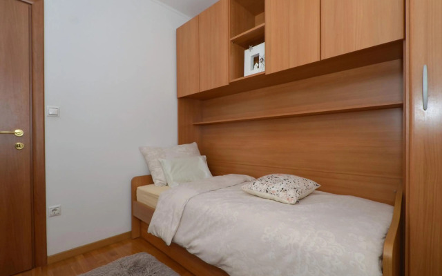 Apartmani Adela